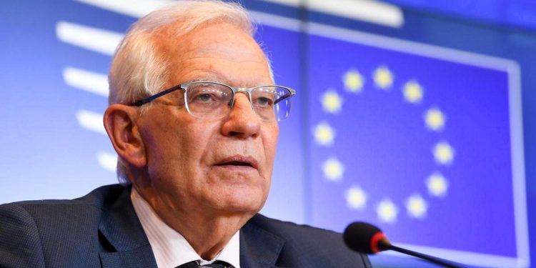 ARTHUR GONZÁLEZ. Josep Borrell bajo presión y chantaje