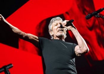 JOHANNES STERN. Roger Waters en Berlín: Una poderosa declaración musical y política contra el fascismo…