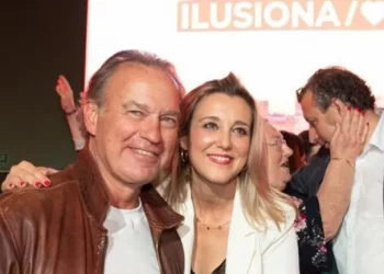 …Y el conocido ultra derechista Bertín Osborne se hizo del PSOE