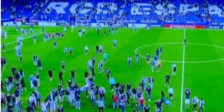 El PP envuelto en los disturbios fascistas de hinchas del Español que atacaron a jugadores del Barcelona