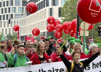 BÉLGICA. Los sindicatos paralizan el país denunciando la crisis económica