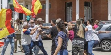Provocadores al servicio de la clase dominante, llegaron a Marinaleda a humillar a sus vecinos y recibieron en parte la respuesta que merecían.