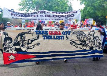 EE.UU. Exigen frente a la Casa Blanca el fin de las agresiones contra Cuba (+ vídeo)