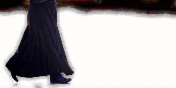 FABRIZIO CASARI. El dinero bajo la sotana