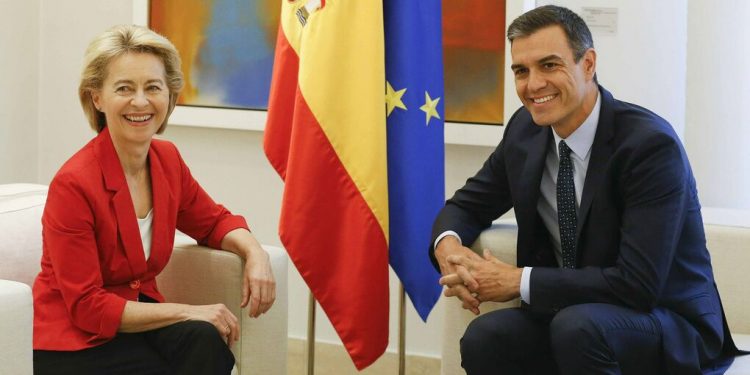 LUCAS BRETT. El coste de la deuda pública supera el doble del gasto en sanidad, educación y vivienda