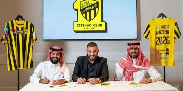 Benzemá cobrará 17 millones al mes y dice que eligió ese club «por sus valores»