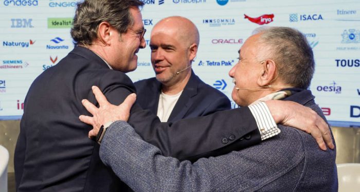 Los empresarios (CEOE) piden al PP y a Vox que, en caso de ganar, no toquen la reforma laboral del PSOE/UP