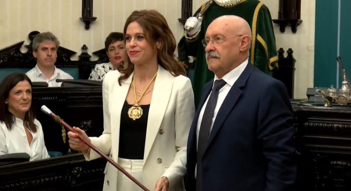 Pese a su comportamiento sumiso con el PSOE en la legislatura, Bildu pierde Vitoria, Durango…