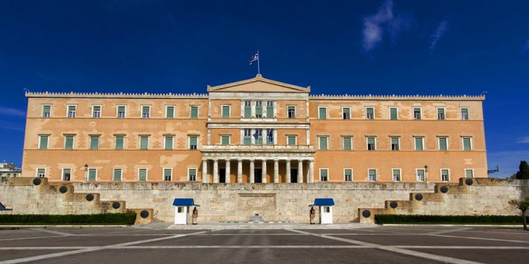 GRECIA. Gobernará la derecha de Mitsotakis, pero las elecciones las ganó la abstención (48%)