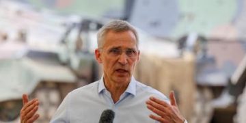 ¿Es lapsus o una verdad inconsciente? Observen al jefe de la OTAN derrapar