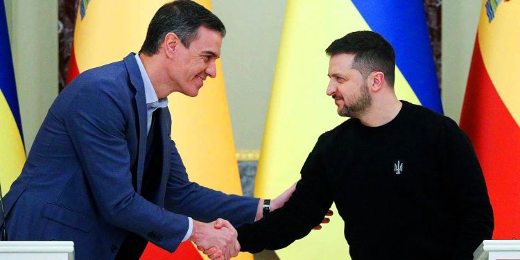 El “socialista” Sánchez visitará al neonazi de Kiev