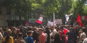 Importante manifestación antifascista en París en memoria de Clement Meric