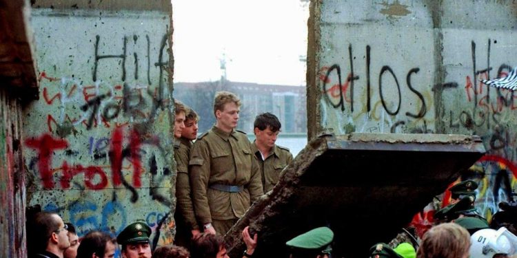 RAÚL ANTONIO CAPOTE. La restauración capitalista y los mensajeros del desastre