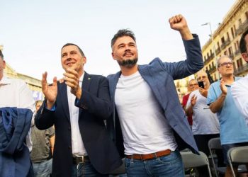 Cuatro incongruentes en un acto electoral en Catalunya: Otegi, Aragonès, Junqueras y Rufián