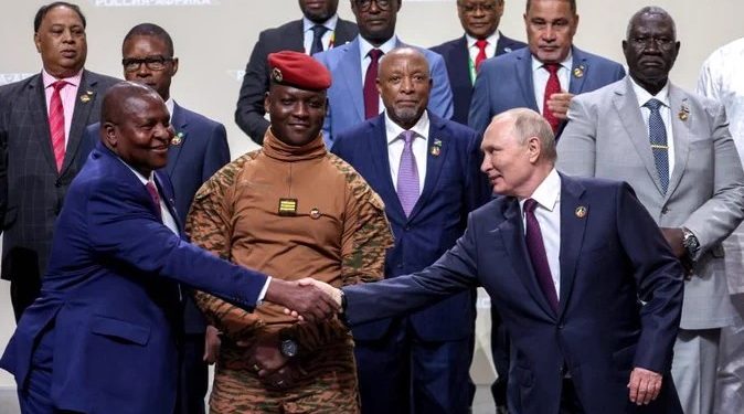 EDITORIAL. África/Rusia. Semilla de ayer. ¿Historia viva de hoy?