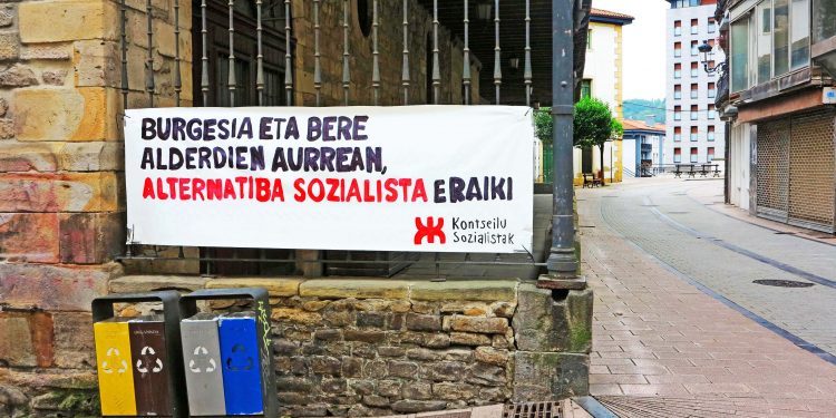 Propaganda política del Movimiento Socialista de Euskal Herria (reportaje fotográfico)