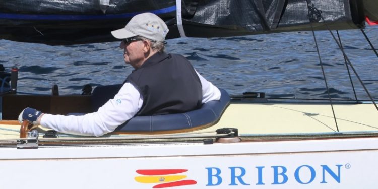 Si no fueran borbones diríamos que están de coña: Al yate «Bribón» se suma el «Alibabá II»