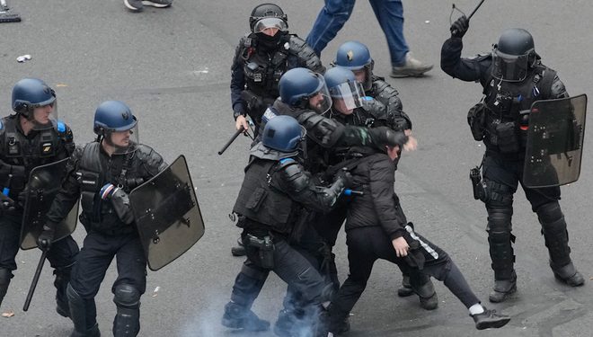 FRANCIA se burla de la críticas de la ONU sobre la violencia policial