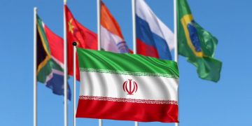 IRÁN. Invitado por Sudáfrica a la próxima cumbre BRICS