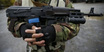 EE.UU confirma que traficantes de armas, delincuentes y mercenarios se apoderaron de armas enviadas a Ucrania