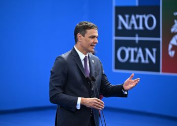 Aviso a los progres: Esclarecedor viaje de Sánchez a la reunión de la OTAN horas después del «debate» con Feijóo