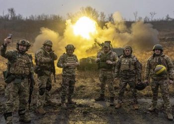 REINO UNIDO entrena en su territorio a 20.000 militares ucranianos