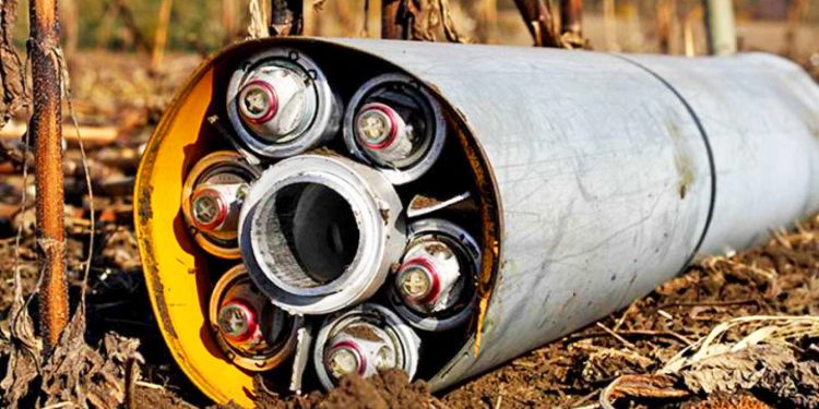 UCRANIA ataca con dos bombas de racimo la comunidad residencial de Netilovo en Donetsk