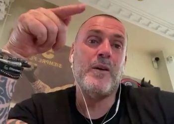 El líder neo-nazi de Desokupa confiesa que la policía le pasa información