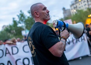 La banda fascista Desokupa intentó echar de su casa a una mujer enferma de cáncer