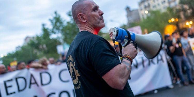 La banda fascista Desokupa intentó echar de su casa a una mujer enferma de cáncer
