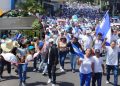 HONDURAS. La derecha golpista marcha contra el gobierno «comunista»