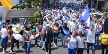 HONDURAS. La derecha golpista marcha contra el gobierno «comunista»