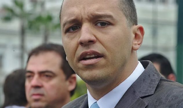 El líder de los nazis griegos de Amanecer Dorado se postula a Alcalde de Atenas desde la cárcel