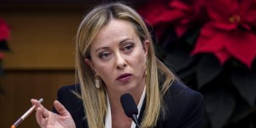 ITALIA. El gobierno Meloni elimina la renta básica que era sostén de miles de familias