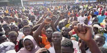 NIGER. Miles de personas se presentan voluntarias para defender al nuevo gobierno antimperialista