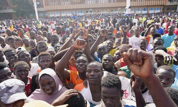 NIGER. Miles de personas se presentan voluntarias para defender al nuevo gobierno antimperialista