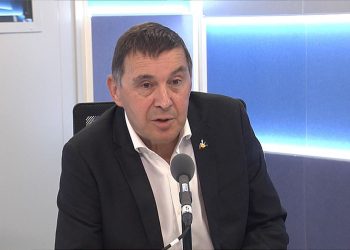 Otegi se acaba de postular para lehendakari y sueña con un tripartito