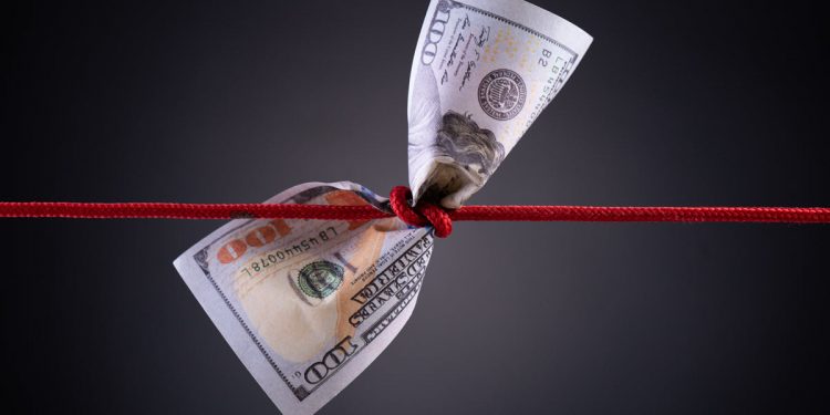 LUCAS BRETT. La Curva de Tipos de Interés Invertida como presagio de todas las crisis