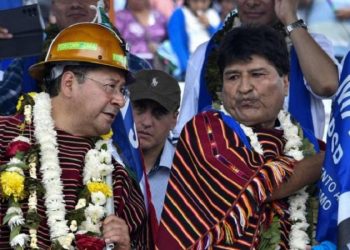 BOLIVIA. Evo Morales denuncia una clara derechización del gobierno