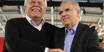 Felipe González y Alfonso Guerra reafirman sus simpatías con el PP y Vox