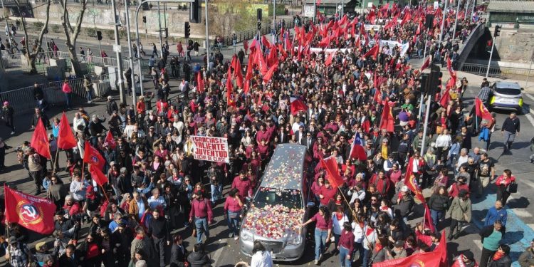 CHILE. Una multitud despidió al líder comunista Guillermo Teillier