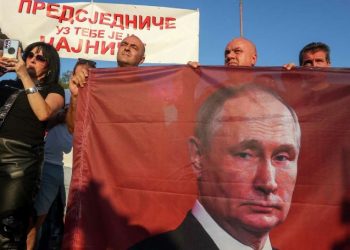 BOSNIA. Manifestación con banderas rusas pidiendo ser parte de Serbia