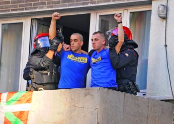 Y mientras esto sucede, EH Bildu continua apoyando a quienes provocan tan siniestras situaciones