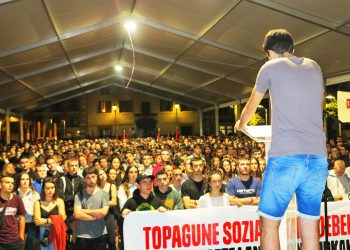 Pese a las prohibiciones, el Encuentro Socialista se está celebrando con masiva participación