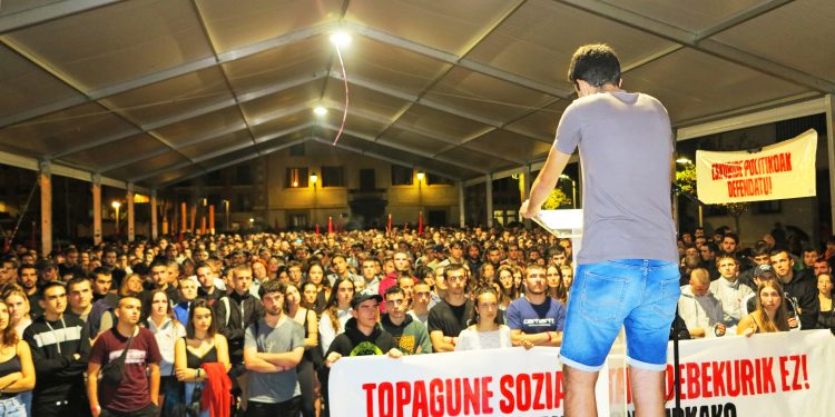 Pese a las prohibiciones, el Encuentro Socialista se está celebrando con masiva participación