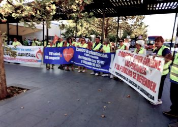 Manifestación contra las políticas de la UE en Granada , contra sus  recortes, sus privatizaciones, sus guerras.