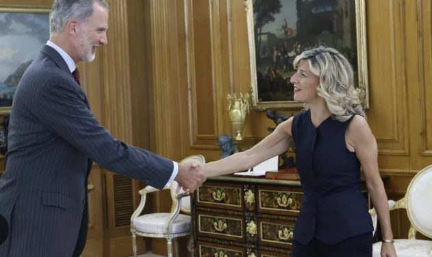 Varias mentiras de Yolanda Díaz tras acudir a rendir pleitesía al Borbón