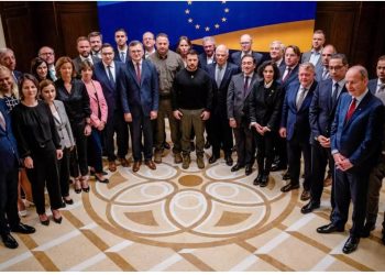 U.E.  Una imagen para la Historia: el apoyo de la banda de los 27 al fascismo