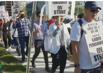 EE.UU. A los trabajadores de la industria automotriz en huelga se unen miles de sanitarios