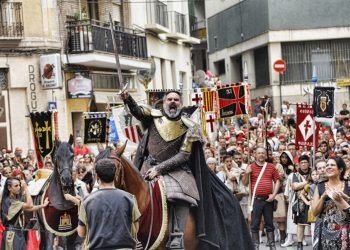 Esclarecedor comunicado de SOS Racismo ante un nuevo desfile de «Moros y cristiamos»